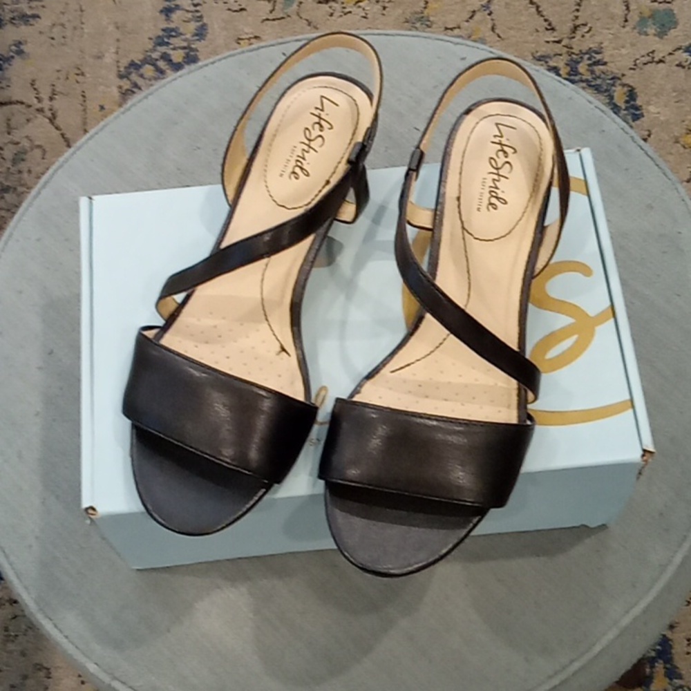 Life Stride women's shoes-NEW - Picture 1 of 5